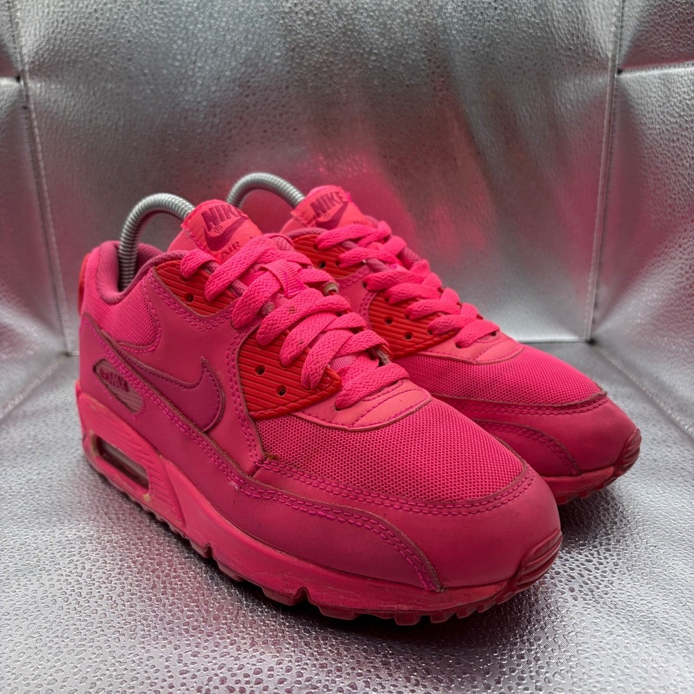 Size 5.5Y Nike Air Max 90 Hyper‎ Pink (GS) Hyper Pink Kids Sneakers 345017-601